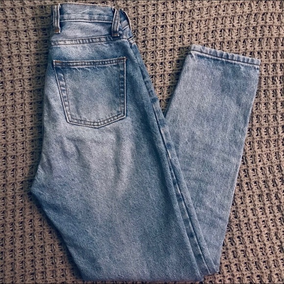 Brandy Melville High Rise Jeans - Picture 2 of 4